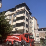 Gaziantep'te apartmanın terasında çıkan yangın söndürüldü 4 Gaziantep'te apartmanın terasında çıkan yangın söndürüldü