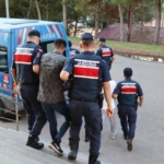 Gaziantep'te göçmen kaçakçılığı iddiasıyla 1 kişi tutuklandı 4 Gaziantep'te göçmen kaçakçılığı iddiasıyla 1 kişi tutuklandı