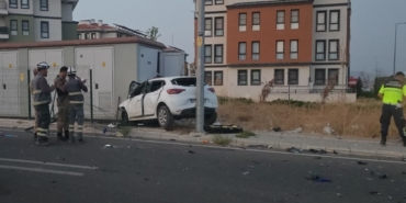 Gaziantep'te otomobille motosikletin çarpışması sonucu 1 kişi öldü, 3 kişi yaralandı 46 Gaziantep'te otomobille motosikletin çarpışması sonucu 1 kişi öldü, 3 kişi yaralandı