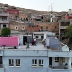 Mardin ve Batman'da sıcak havada "dam palas" keyfi 4 Mardin ve Batman'da sıcak havada "dam palas" keyfi