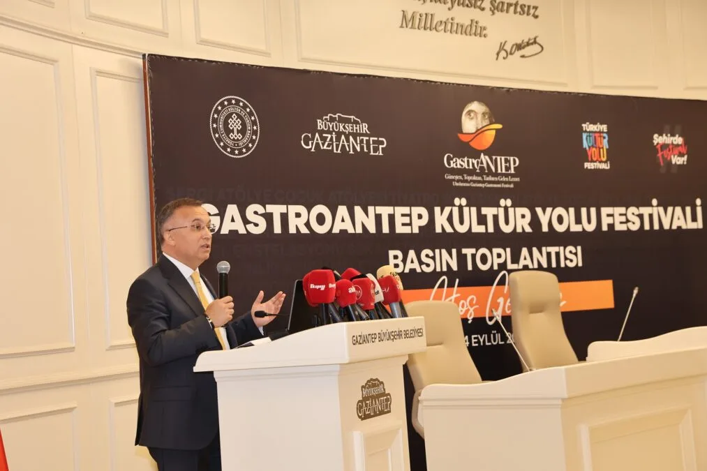 GASTROANTEP KULTUR YOLU FESTIVALI ICIN BILGILENDIRME VE BASIN TOPLANTISI YAPILDI 4