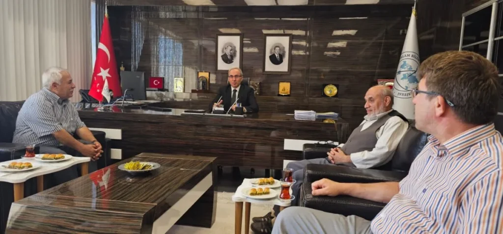 Adil Özberk Derneği’nden GİBTÜ Rektörü’ne Ziyaret 4 PHOTO 2025 09 16 12 52 25