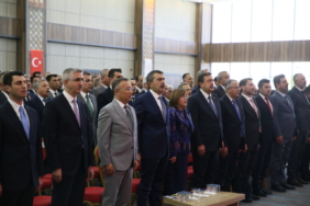 Bakan Tekin, Gaziantep'te İlçe Milli Eğitim Müdürleri Toplantısı'nda konuştu: