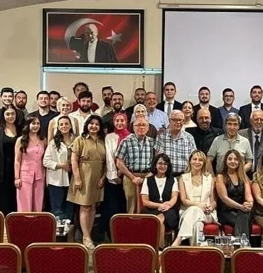 Gaziantep Eczacı Odası’nda Yeni Başkan Eczacı Abdullah Cem Mercan 14 cfa0b0f3-1a34-4c61-85f5-b8ee4c88c14a