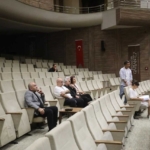 Devlet Tiyatroları Genel Müdürü Tamer Karadağlı, Gaziantep'te sahnelenecek oyunun provasını ziyaret etti