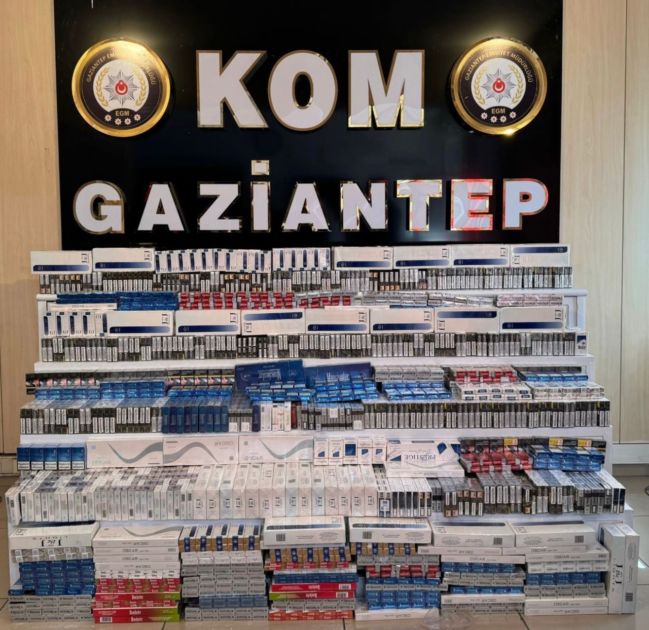 Gaziantep'te kaçakçılık operasyonunda yakalanan 2 zanlı tutuklandı