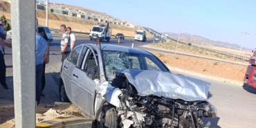 Gaziantep'te otomobil ile minibüs çarpıştı, 6 kişi yaralandı