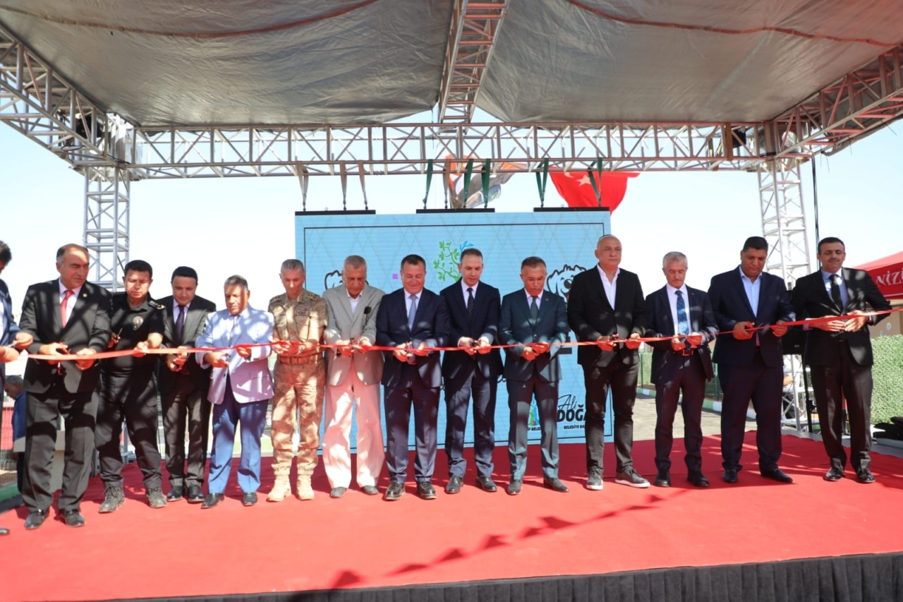 Nizip'te sahipsiz hayvanlar için modern bakımevi açıldı