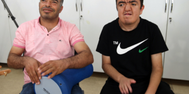 "UNESCO Müzik Şehri" Şanlıurfa'da engelliler ve özel gereksinimli bireyler enstrüman çalmayı öğreniyor