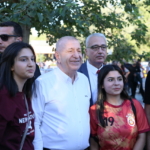 Zafer Partisi Genel Başkanı Özdağ Gaziantep'te esnafı ziyaret etti 4 Zafer Partisi Genel Başkanı Özdağ, Gaziantep'te esnafı ziyaret etti