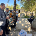 Anadolu Ajansı muhabiri Yasin Dikme vefatının 2. yılında mezarı başında anıldı 4 Anadolu Ajansı muhabiri Yasin Dikme vefatının 2. yılında mezarı başında anıldı
