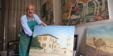 Çocuk yaşta eline aldığı fırçayı 65 yıldır bırakmıyor