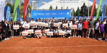 Doğu ve Güneydoğu Anadolu Tenis Takım Şampiyonası, Gaziantep'te başladı 8 Doğu ve Güneydoğu Anadolu Tenis Takım Şampiyonası, Gaziantep'te başladı