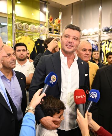 Fenerbahçe Kulübü Başkanı Saran, Gaziantep'teki Fenerium'u ziyaret etti 122 Fenerbahçe Kulübü Başkanı Saran, Gaziantep'teki Fenerium'u ziyaret etti