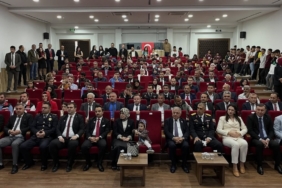 Gaziantep'in İslahiye ve Nurdağı ilçelerinde Cumhuriyet'in 102. yılı kutlandı