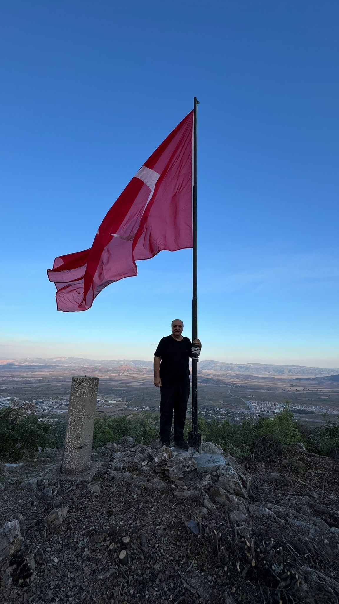 Gaziantep'in İslahiye ve Nurdağı ilçelerinde Cumhuriyet'in 102. yılı kutlandı