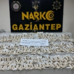 Gaziantep'te 510 bin uyuşturucu hap ele geçirildi 4 Gaziantep'te 510 bin uyuşturucu hap ele geçirildi