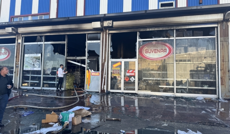 Gaziantep'te iş yerinde çıkan yangın kontrol altına alındı