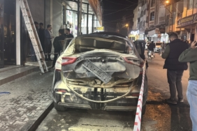 Gaziantep'te park halindeki otomobilde bulunan tüpün patlaması sonucu 1 kişi yaralandı 7 Gaziantep'te park halindeki otomobilde bulunan tüpün patlaması sonucu 1 kişi yaralandı