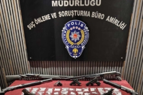 Gaziantep'te uyuşturucu operasyonunda 4 kişi yakalandı 10 Gaziantep'te uyuşturucu operasyonunda 4 kişi yakalandı