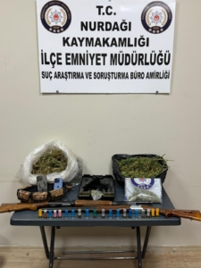 Gaziantep'te uyuşturucu operasyonunda 4 şüpheli yakalandı