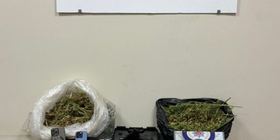 Gaziantep'te uyuşturucu operasyonunda 4 şüpheli yakalandı 16 Gaziantep'te uyuşturucu operasyonunda 4 şüpheli yakalandı