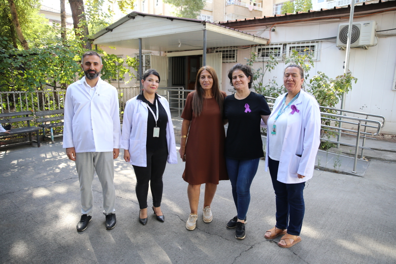 KETEM'in yönlendirmesiyle gittiği hastanede kanser olduğunu öğrenen kadın tedaviyle iyileşti