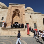Mardin Kültür Yolu Festivali yaklaşık 500 bin ziyaretçiyi ağırladı 4 Mardin Kültür Yolu Festivali yaklaşık 500 bin ziyaretçiyi ağırladı