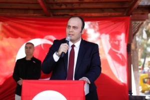 Nizip ve Araban ilçelerinde Cumhuriyet'in 102. yılı kutlandı