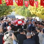 Şehit Piyade Er Eyüp Güner için Gaziantep'te tören düzenlendi 11 Şehit Piyade Er Eyüp Güner, Gaziantep'te toprağa verildi