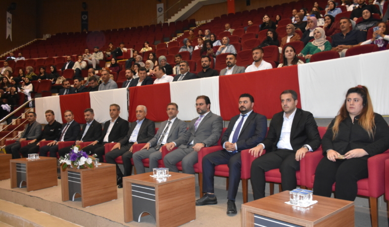 Şırnak Üniversitesinde "Beyaz Önlük Giyme Töreni" düzenlendi 29 Şırnak Üniversitesinde "Beyaz Önlük Giyme Töreni" düzenlendi