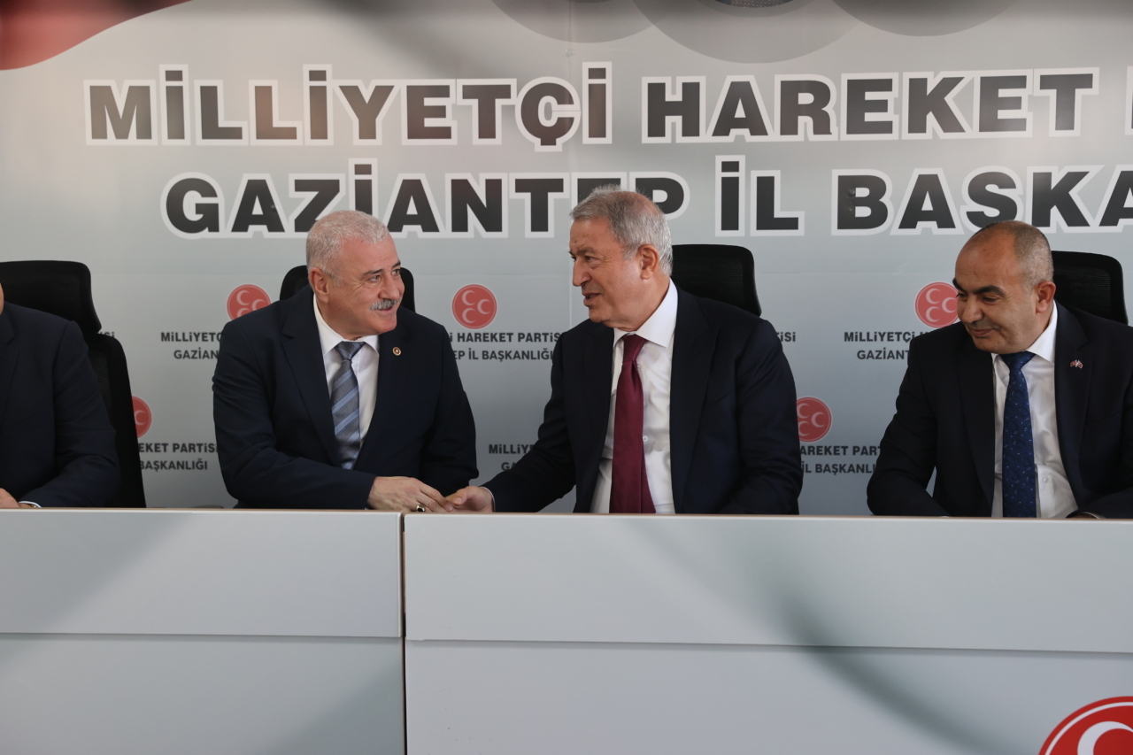 TBMM Milli Savunma Komisyonu Başkanı Hulusi Akar, Gaziantep'te ziyaretlerde bulundu