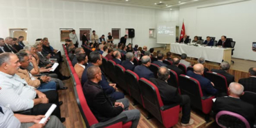 Vali Çeber ile Büyükşehir Belediye Başkanı Şahin, Arabanlı muhtarla buluştu