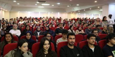 Büyükşehir Belediye Başkanı Şahin, GİBTÜ'de öğrencilerle buluştu