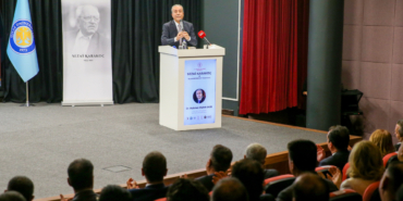 Diyarbakır'da Sezai Karakoç için anma programı düzenlendi