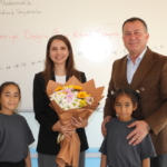 İki öğrencisi için her gün 34 kilometre yol katediyor 5 İki öğrencisi için her gün 34 kilometre yol katediyor