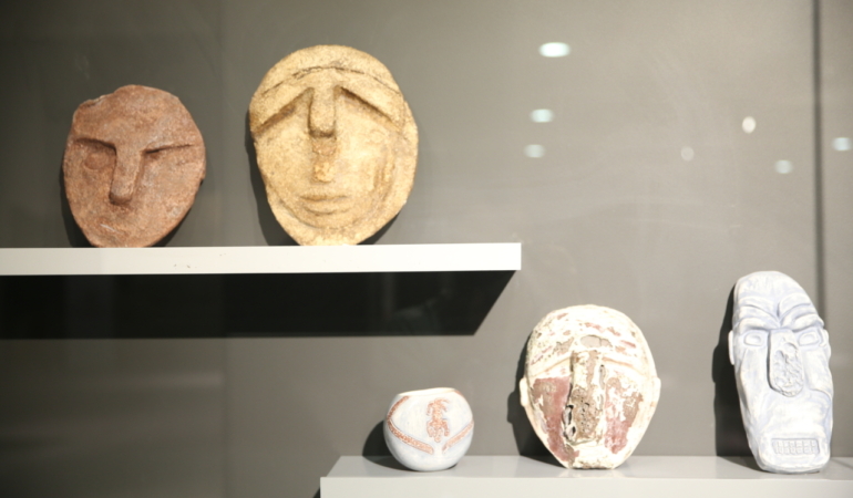 Ölen kızının hayalini gerçekleştirmek için Neolitik Çağ eserlerinin replikasını yaptı