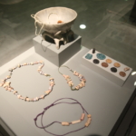 Ölen kızının hayalini gerçekleştirmek için Neolitik Çağ eserlerinin replikasını yaptı