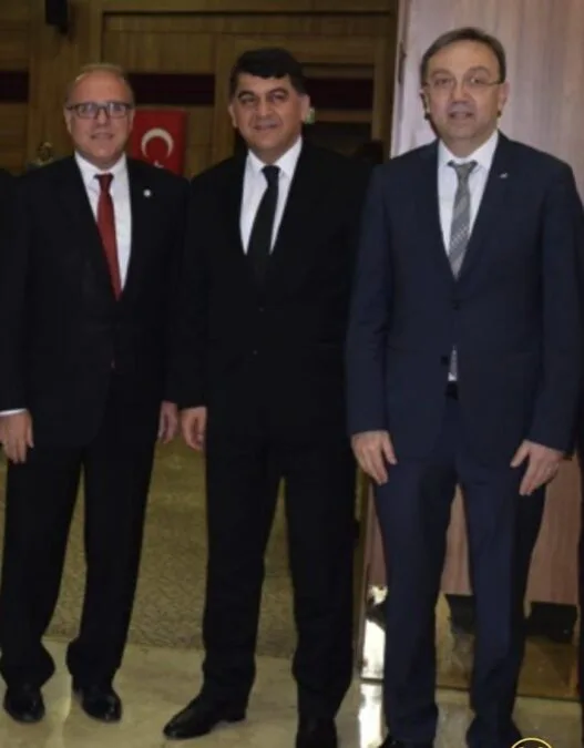 Gaziantep Eczacı Odası’nın eski başkanı İrfan Demirci, Türk Eczacıları Birliği Başkanı oldu 1 thumbnail 27