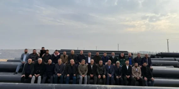 Ali Şahin Baraklı Muhtar ve Çiftçilerle Birlikte GES Sistemini Yerinde İnceledi 13 IMG-20251227-WA0000