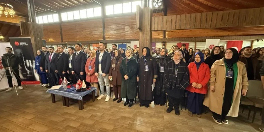 Gaziantep’te “Yapay Zekâ Çağında Habercilik” kampı başladı 1 Yapay_Zekâ_Çağında_Habercilik-1-1