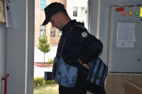 DİREĞE ÇARPAN OTOMOBİL İKİYE BÖLÜNDÜ: 2 ÖLÜ, 2 YARALI 2 thumbnail