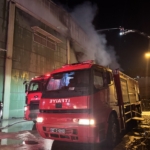 Gaziantep'te ambalaj fabrikasında çıkan yangına müdahale ediliyor 10 Gaziantep'te ambalaj fabrikasında çıkan yangın söndürüldü