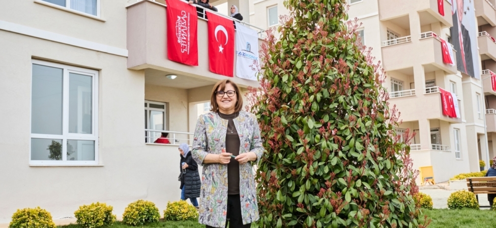 Gaziantep'te en az 4 çocuğu olan aileler çekiliş ve kuraya girmeden ev sahibi olacak