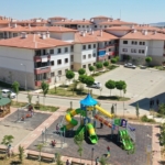 Gaziantep'te en az 4 çocuğu olan aileler çekiliş ve kuraya girmeden ev sahibi olacak