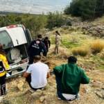 Gaziantep'te tarım işçilerini taşıyan minibüsün devrilmesi sonucu 1 kişi öldü, 3 kişi yaralandı