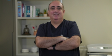 Okul kaygısı ve stres çocuklarda karın ağrısına neden olabiliyor