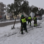 Şahinbey Belediyesi'nin karla mücadele çalışmaları sürüyor 4 Şahinbey Belediyesi'nin karla mücadele çalışmaları sürüyor