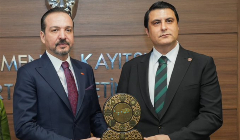 AK Parti Genel Başkan Yardımcısı Zorlu, Gaziantep'te belediyeleri ziyaret etti 39 AK Parti Genel Başkan Yardımcısı Zorlu, Gaziantep'te belediyeleri ziyaret etti