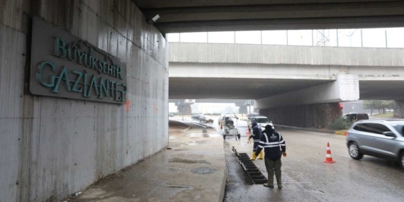 Büyükşehir Belediyesi kuvvetli yağış uyarılarına karşı önlem aldı